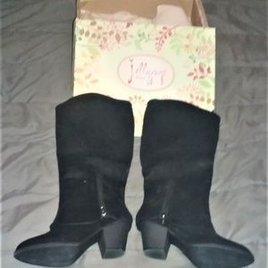 Sz 7.5 Black Suede look boots Brand new in box